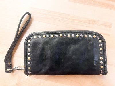 Bolsa Nova leather clutch - The Frosted Cowgirls