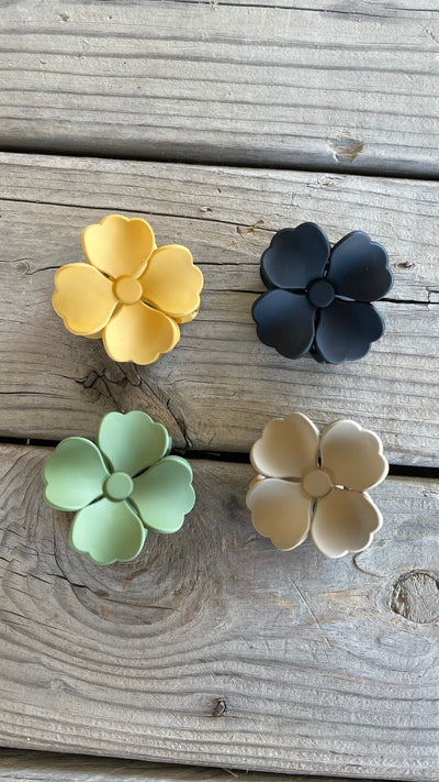 Flower Claw Clips - The Frosted Cowgirls